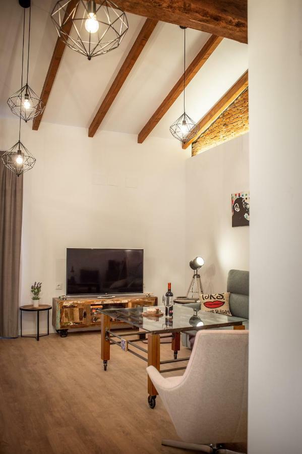 Apartamentos Turisticos Moret 11 - 2A Caceres Bagian luar foto